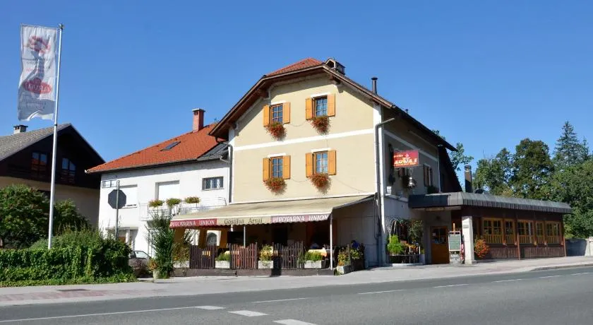 Guest House Arvaj - Image 1