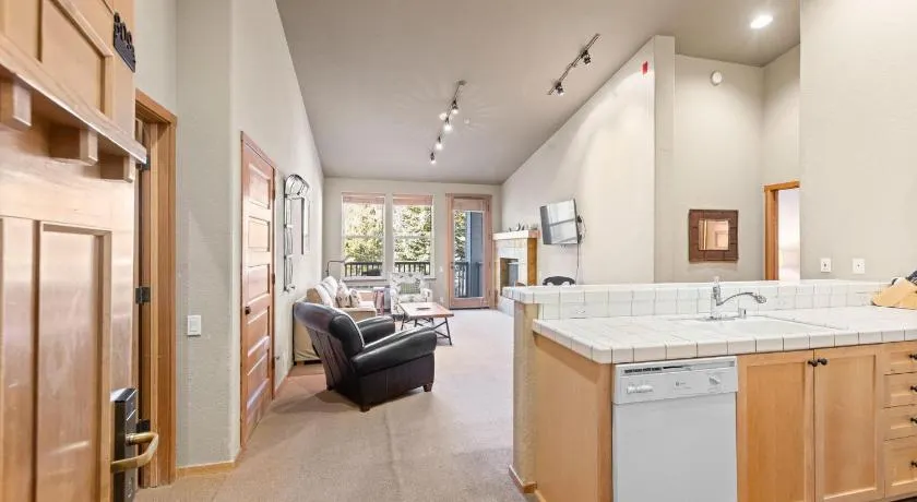 Palisades Tahoe Lodge Rentals Two Bedroom #809 - Image 1