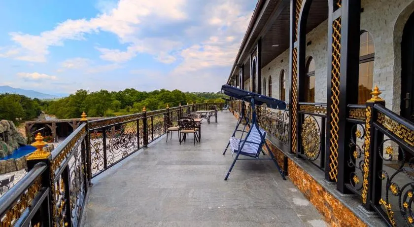 Hotel Leoni - Image 1
