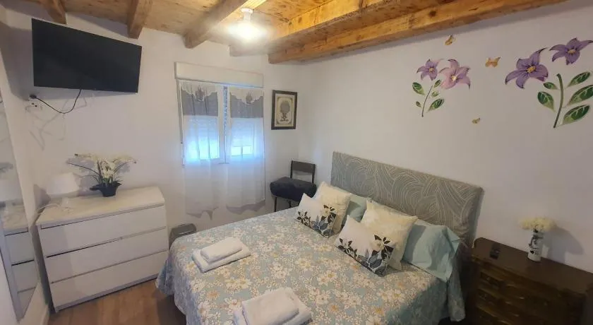 Habitaciones Casa Santander Playa Valdenoja - Image 1