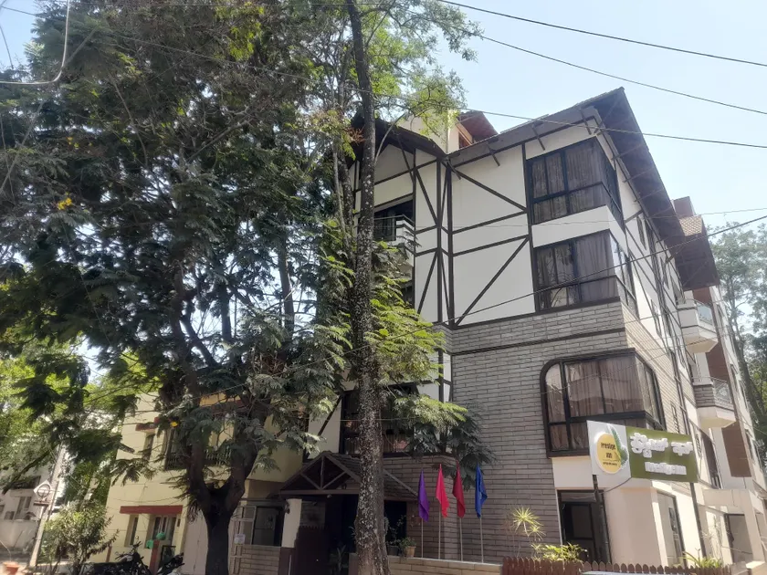 Hotel Prestige Inn - Image 1