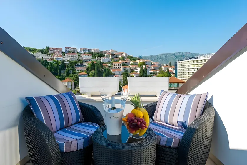 Apartments Arla Exclusive - Deluxe One Bedroom Apartment with Balcony and Sea View - Image 1