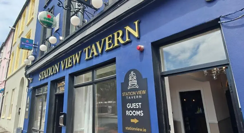 Station View Tavern - Image 1