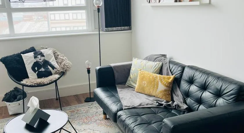 Maidstone Town Centre, 2 Bedroom Apartments, Convenient Includes every essential - Image 1