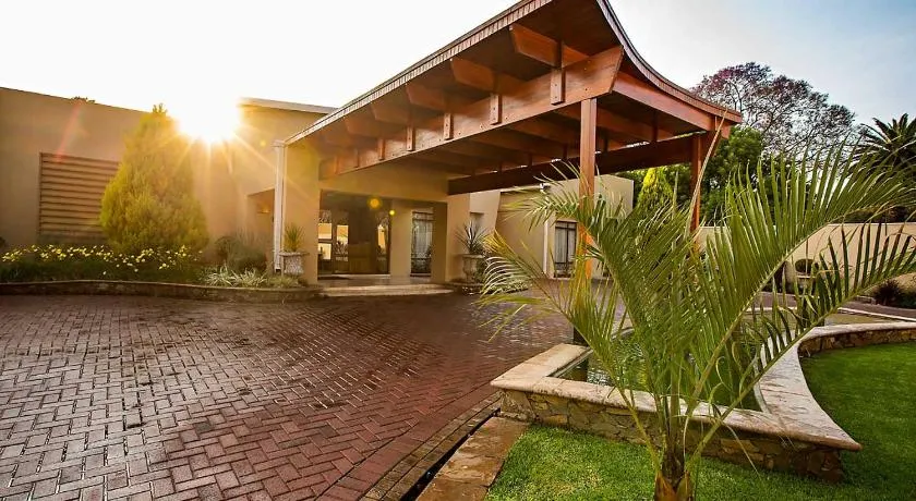 Mavuta Manor - Image 1