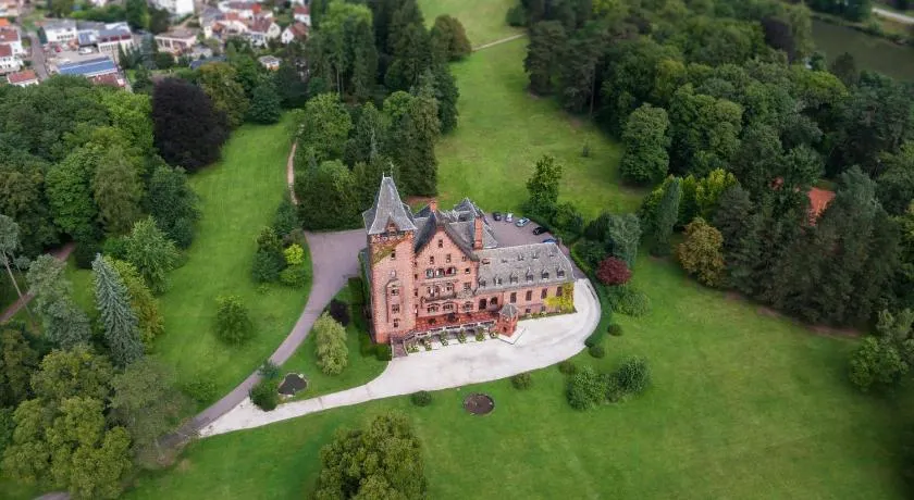 Gästehaus Schloss Saareck - Image 1