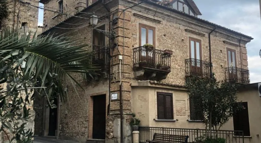 Bed and Breakfast Family Palazzo Stillitano Stilo - Image 1