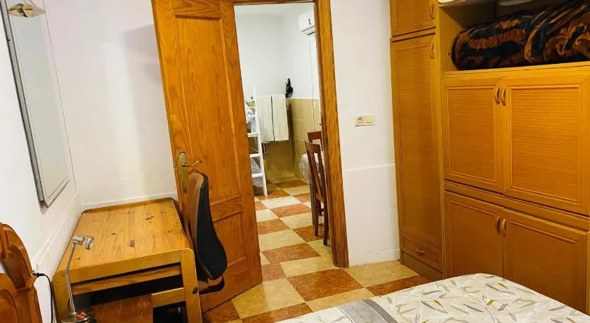 Estudio amueblado en El Ejido - Image 1