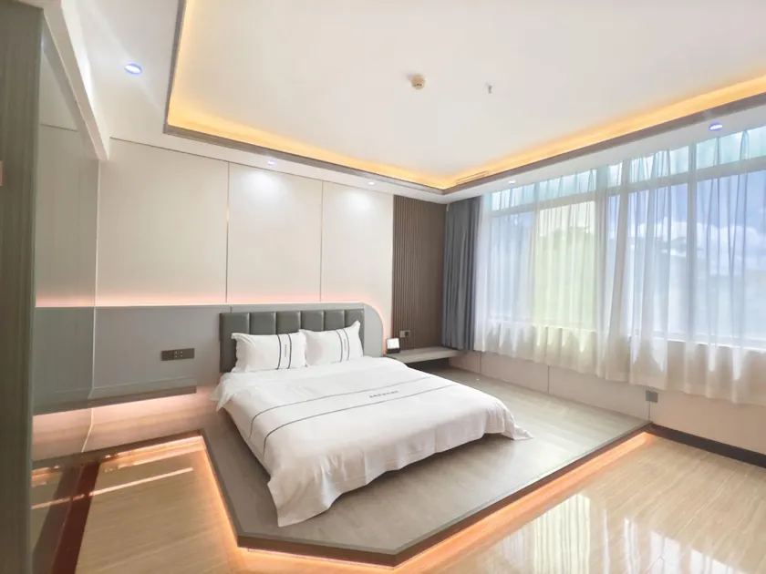 Pinshangyou Smart Hotel (Chengmai Jinjiang Town Branch) - Image 1