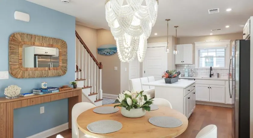 Mantoloking Luxe's Beach Escape - Image 1