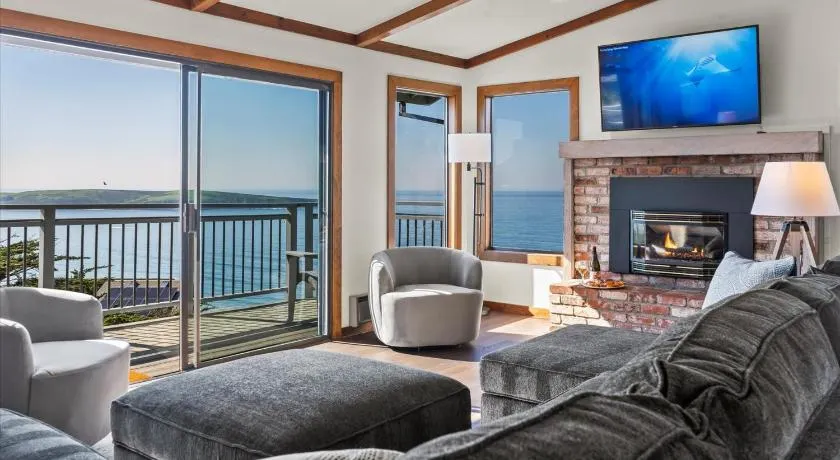 Whale Watch FANTASTIC VIEWS Game Room Dog Friendly - Image 1