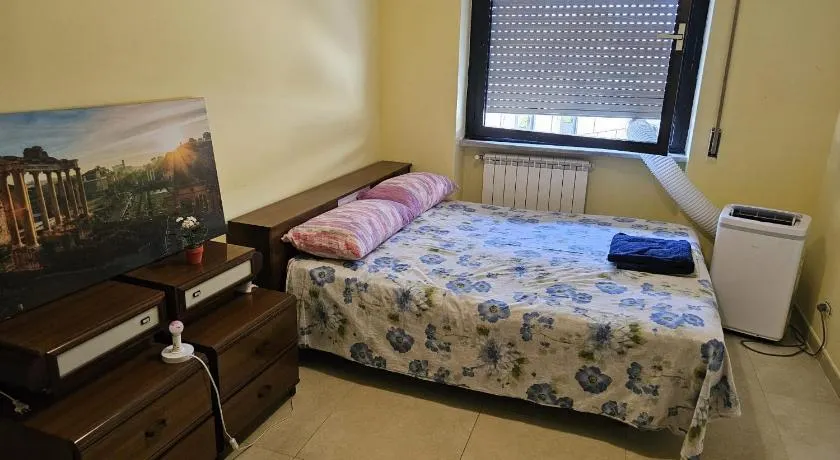 Cozy Rooms Rome - Image 1