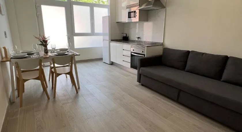 Comfortable apartment near the port and the beach - Image 1