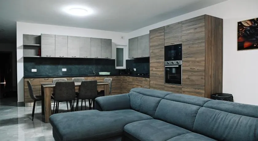 Cerviola Luxury 3 bedroom Apartments - Image 1