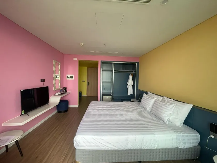 Flamingo Hai Tien - Image 1