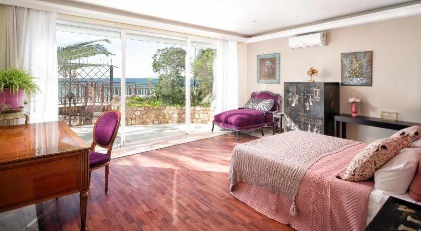 Casa Honey First line villa-Puerto Banus Golden Mile - Image 1