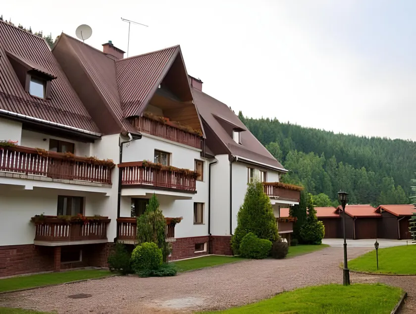 Rezydencja Leśny Dwór - Image 1