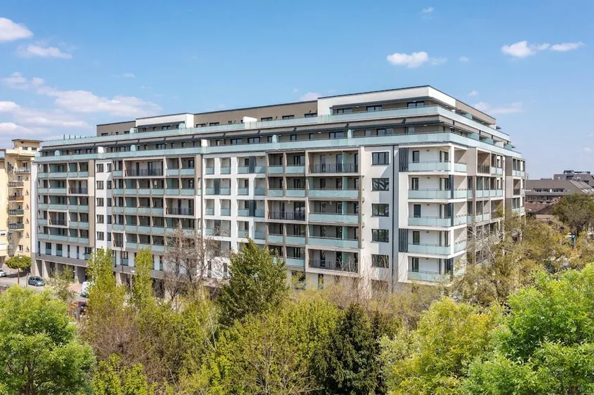 WestSide Residence - Image 1