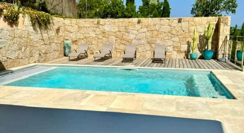 Somptueuse villa d’architecte avec vue mer - Image 1
