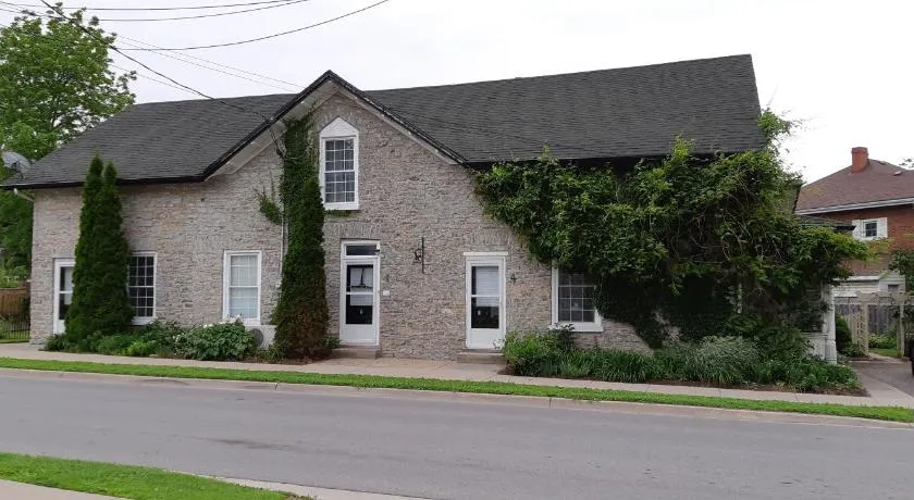 Stone Carriage House - Image 1