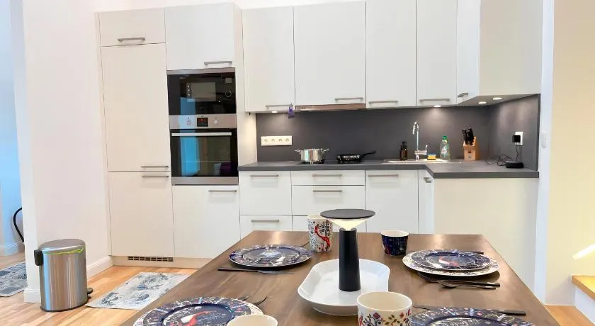 Newly renovated Boutique Apartment - Image 1