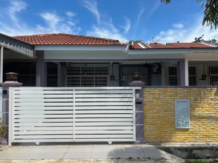 Padang Temu Near TOWN Homestay 9pax @ ExcluSuites Malacca - Image 1