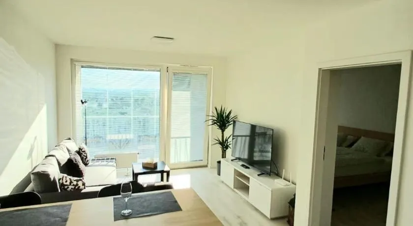 New air-conditioned apartment 5 minutes by walk from the airport with free garage parking - Image 1