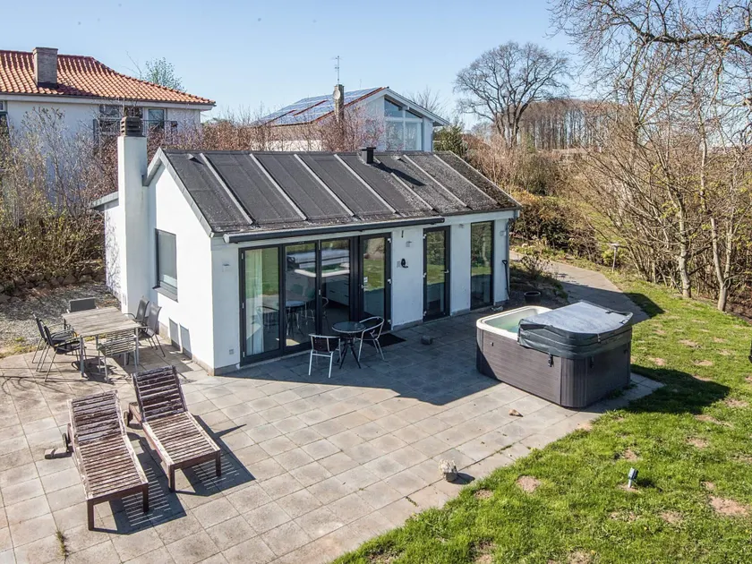 Entspannung mit Whirlpool im Freien - Image 1