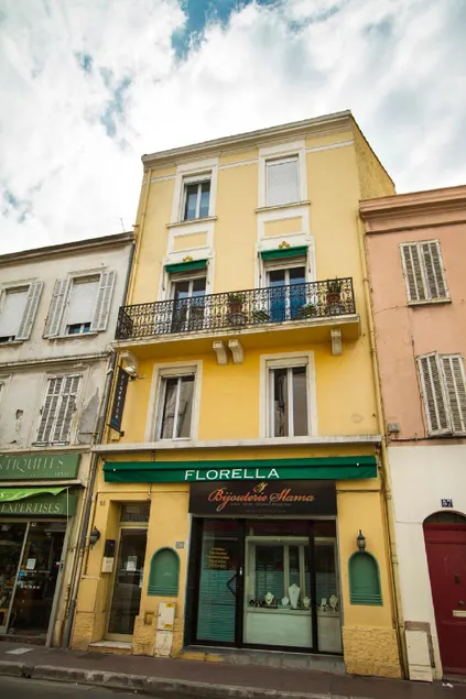 Florella République - Image 1