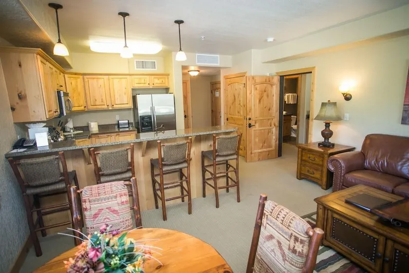 Silverado Lodge Rustic Condo with Private Balcony - Image 1