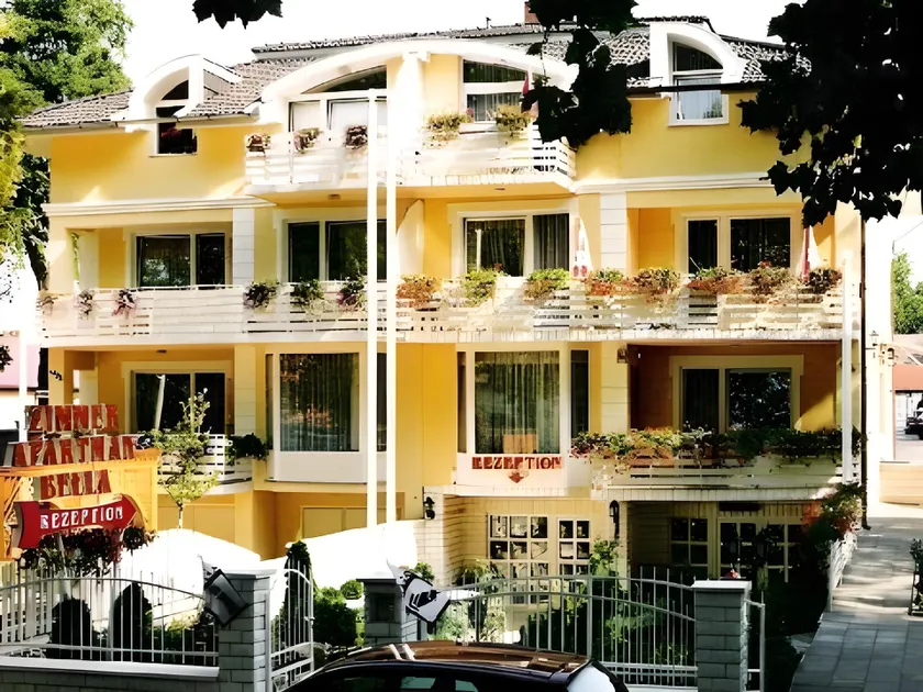Apartman Bella Hotel - Image 1