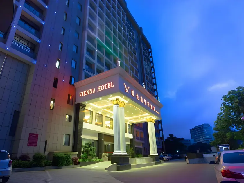 Vienna Classic Hotel Changsha Gaoxin Lugu Park - Image 1