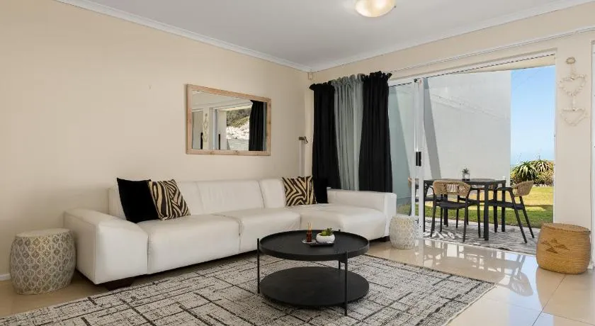 Balmoral Heights - Image 1