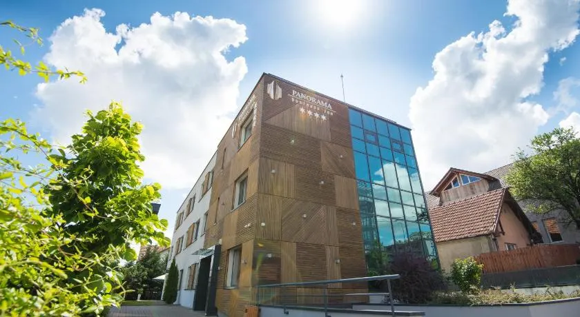 Pensiunea Panorama Business Inn - Image 1