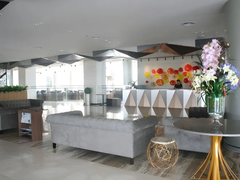 Grand Setos Hotel Semarang - Image 1