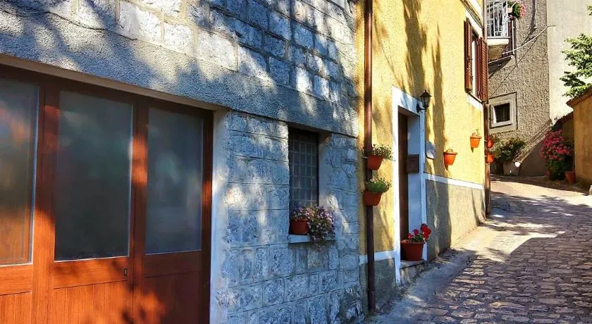 A' Porta i Frustere - Image 1