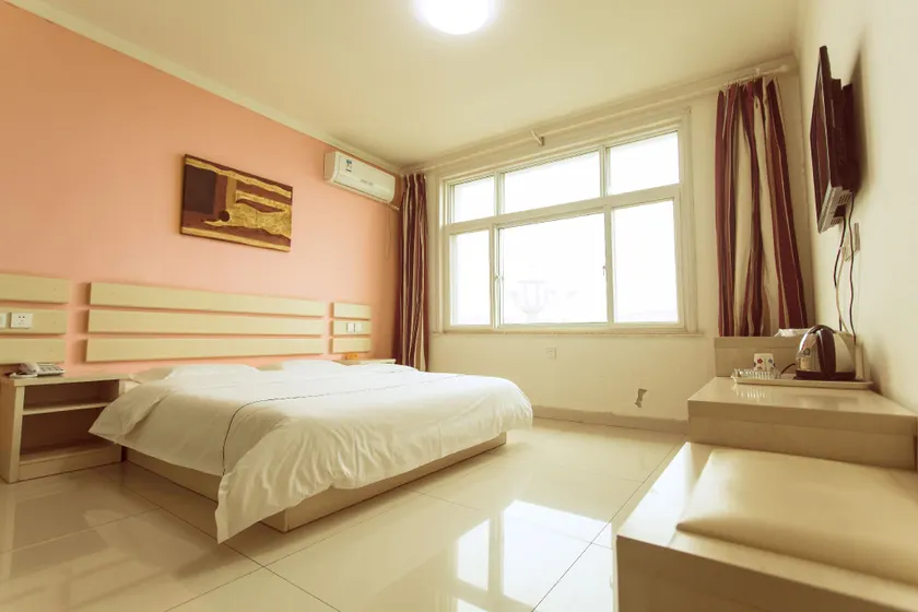 Miguel Express Hotel - Image 1