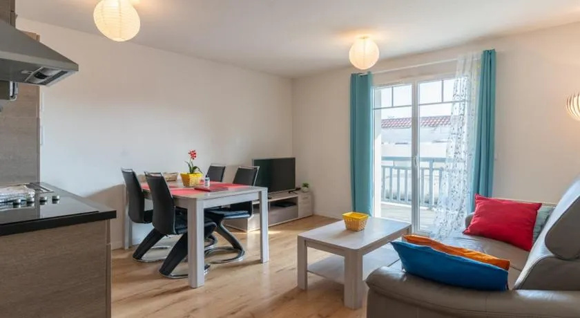 Appartement T2 avec piscine, proche océan, linge et ménage inclus, à Biscarrosse Plage - FR-1-319-455 - Image 1