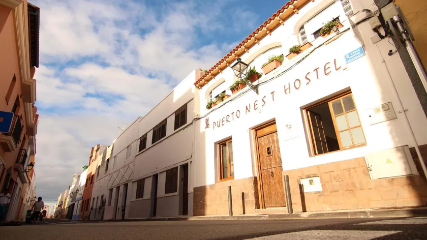 Puerto Nest Hostel - Image 1