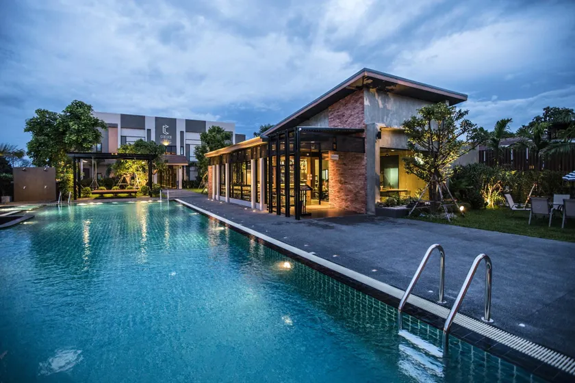 Cresco Hotel Buriram - Image 1
