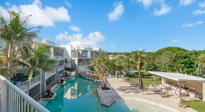 3BR Drift Apartment with Rooftop Balcony by uHoliday - Image 1
