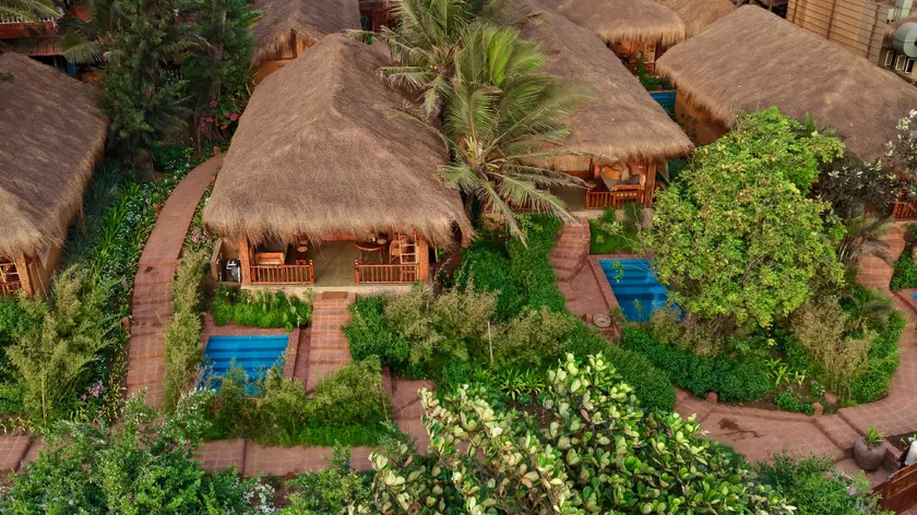 Palm Grove Beach Resort - Image 1