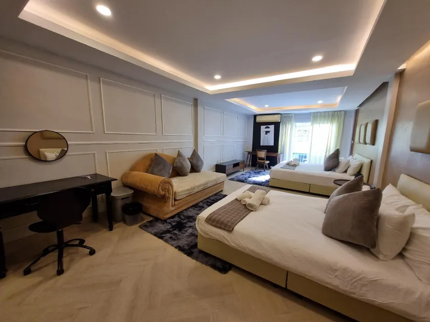 Luxurious home in the heart. - Image 1