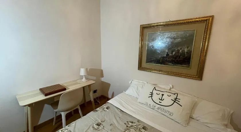 Paradise Suites - Brignole Station - Best Price Rooms - ALWAYS OPEN - Image 1