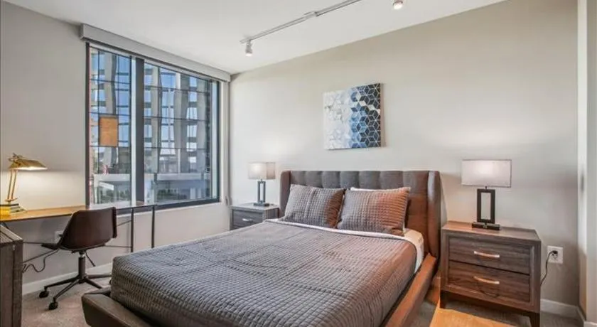 National at Rosslyn Towers - Image 1
