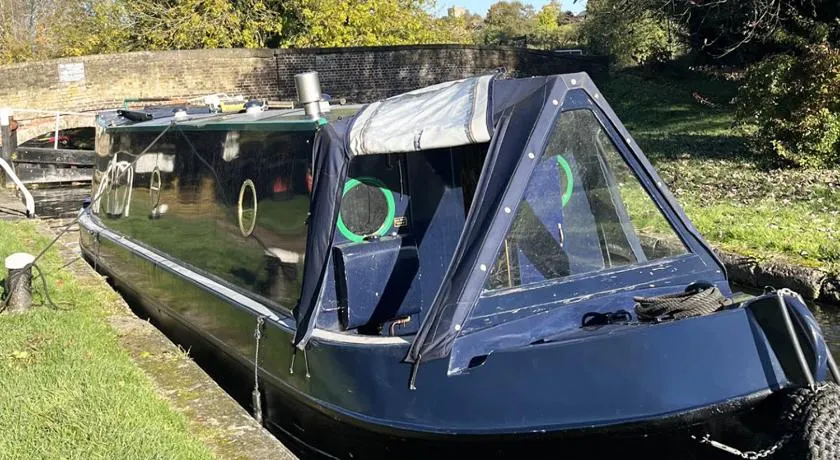Daisy Mutler Holiday Boat Hire - Image 1