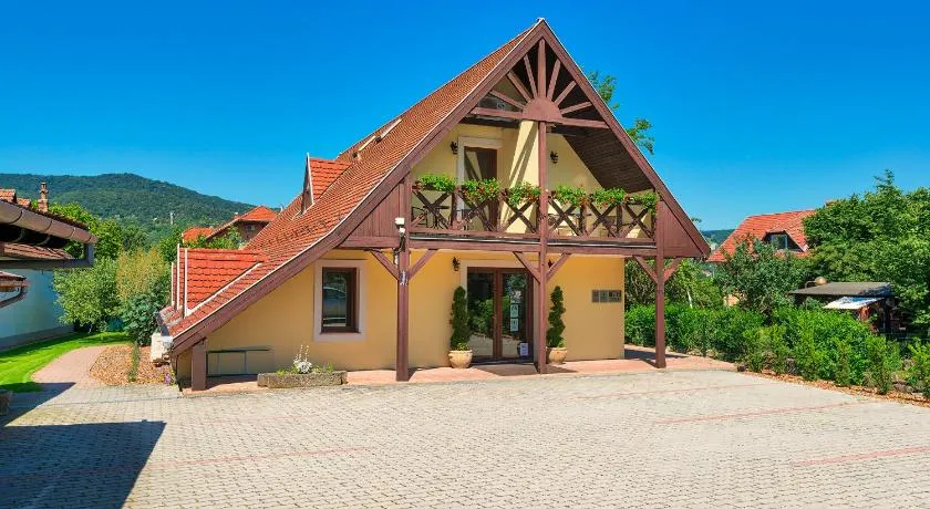 Honti Panzió - Image 1