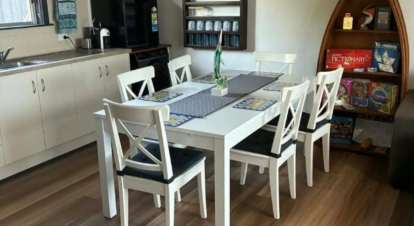 Blue Shores two bedroom apartment in Kingscote - Image 1
