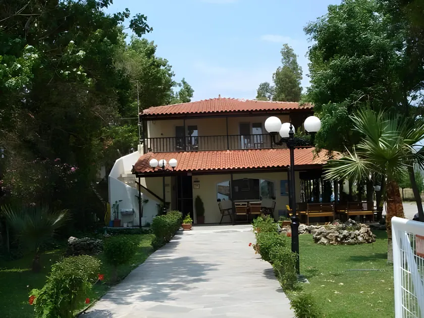 Studio Nikos - Image 1