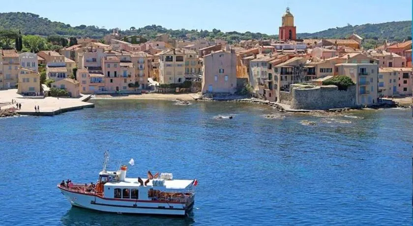 2 SCHLAFZIMMER, KLIMA, FASER, POOL, ZUM STRAND ZU FUSS, PARKPLATZ, EINGEZÄUNTES GELÄNDE 5 km VON ST TROPEZ - Image 1